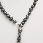 Tahitian pearl strand - 18K white gold clasp with diamond - C4OGD111