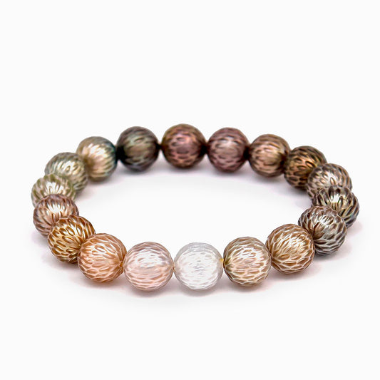 Engraved Tahitian pearl bracelet