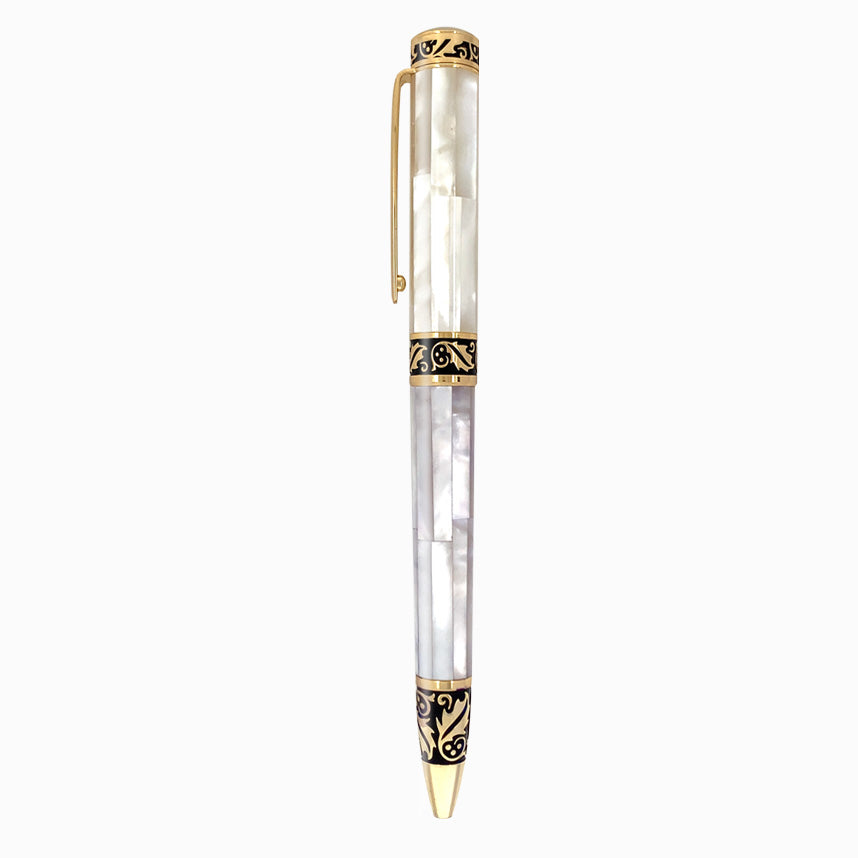 White Pen — photo 1