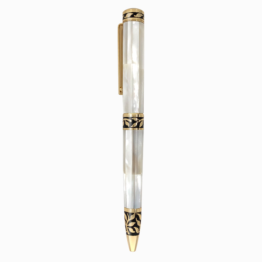 White Pen — photo 1