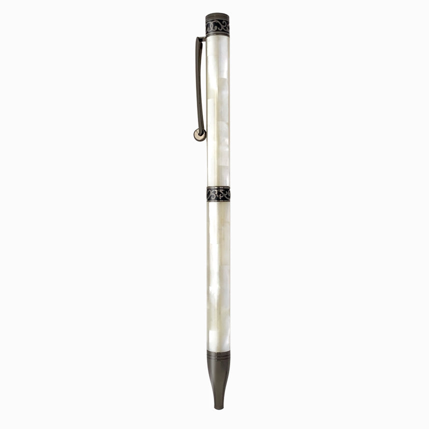 White Pen — photo 1