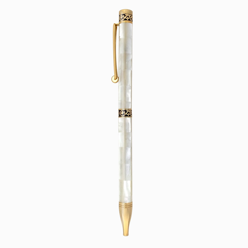 White Pen — photo 1