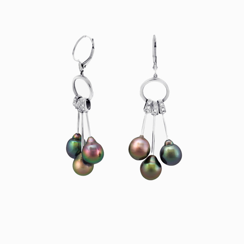 Tahitian pearl earrings in 18k white gold and diamonds