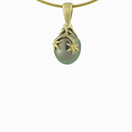 Te Ora pendant in gold plated with a Tahitian cultured pearl