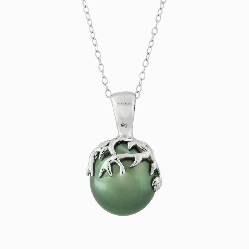 Te Ora pendant with nice green color