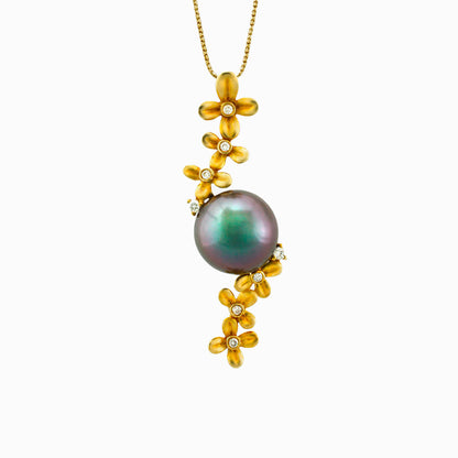 Tahitian pearl pendant in 18k yellow gold with diamonds - Tiare Tahiti