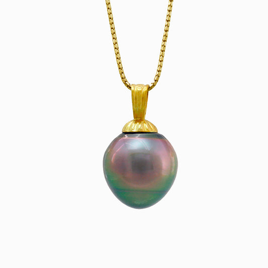 Tahitian pearl pendant in 18k yellow gold - Timeless Elegance