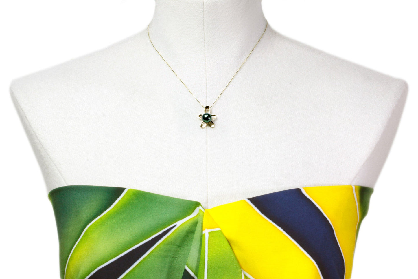 Tahitian pearl pendant in 18k yellow gold - Tiare Tahiti