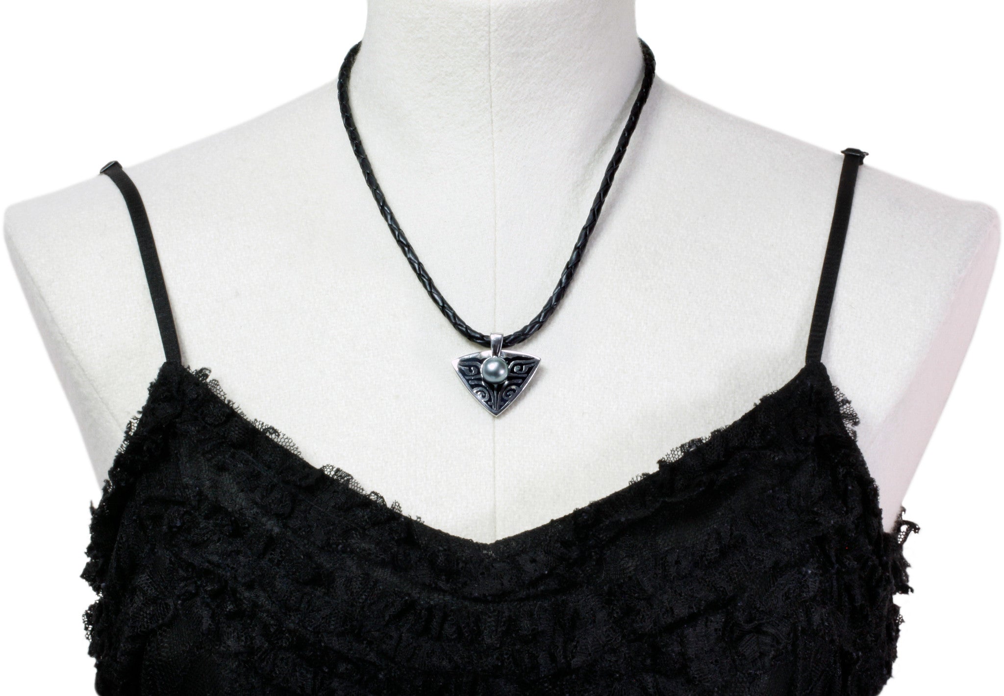 Tahitian pearl necklace - Tribal Identity - NDOMPE01274