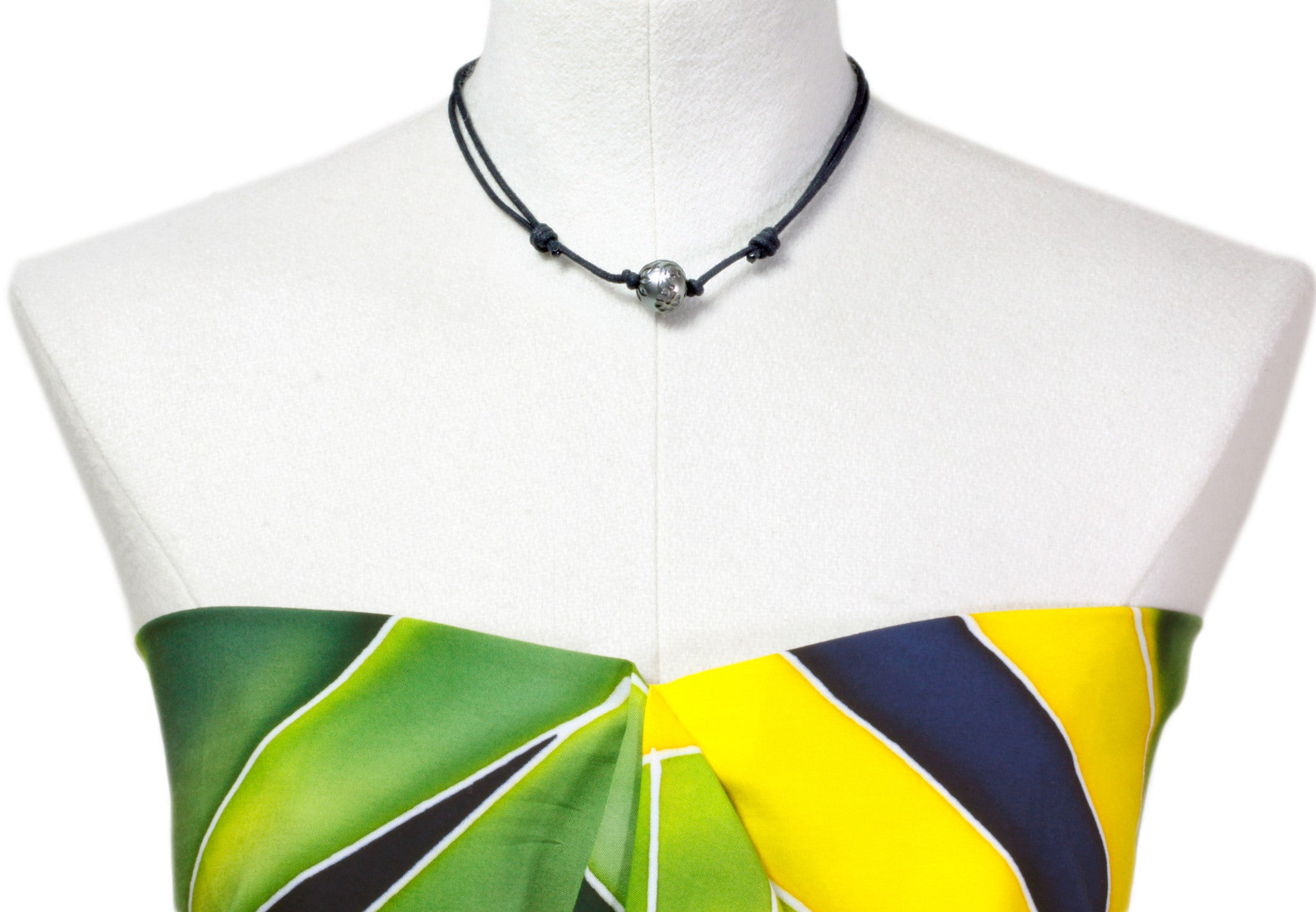 Tahitian engraved pearl necklace - Tattoo Pearl - DVOMPE00011