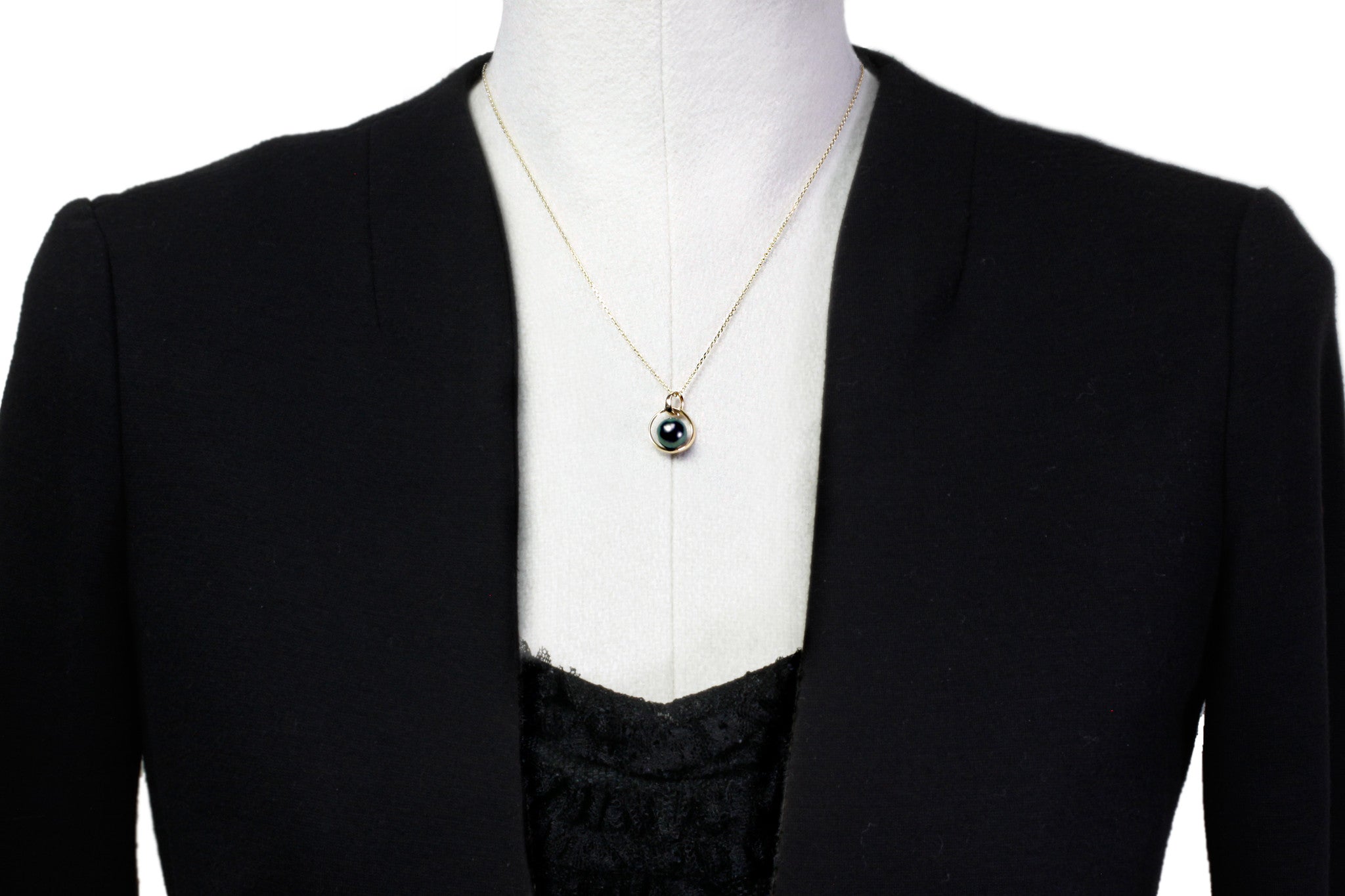 Tahitian pearl pendant 18k yellow gold - Circle of Life