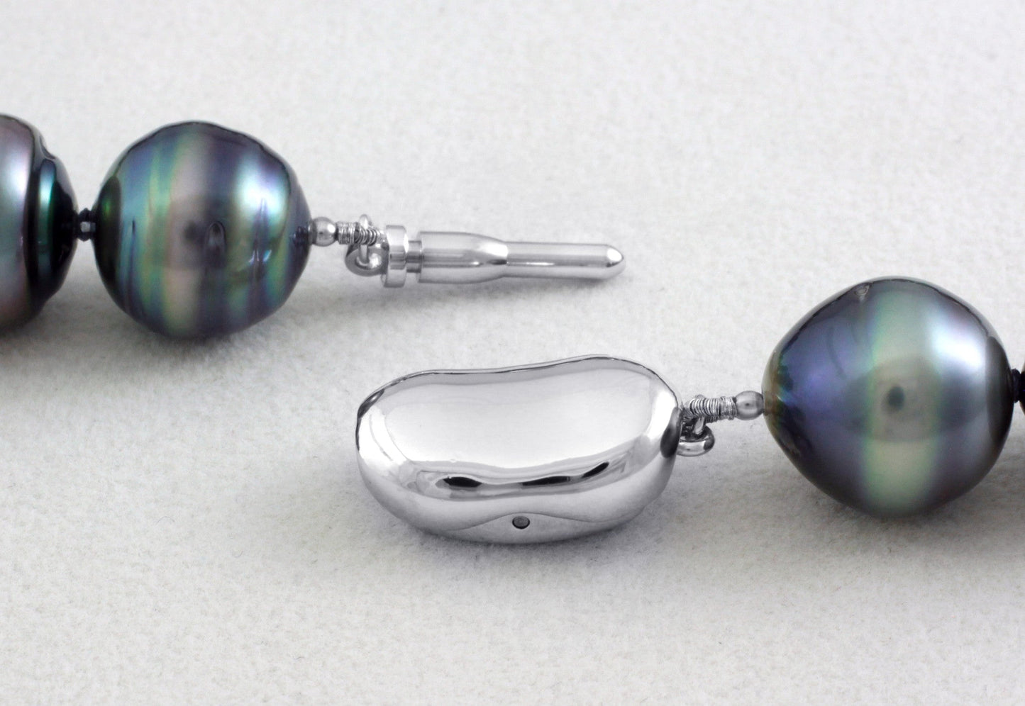 Tahitian pearl strand - Silver clasp