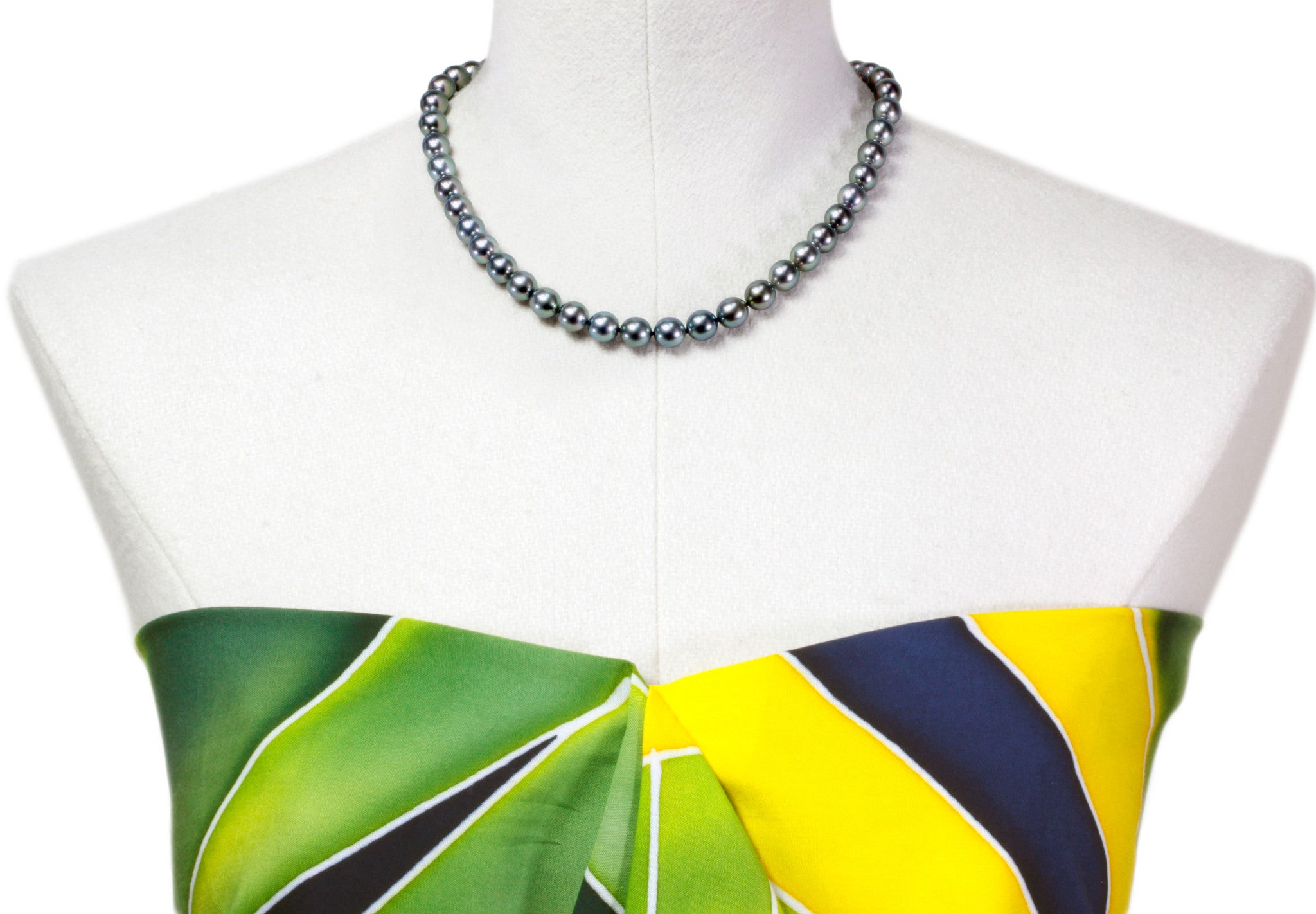 Tahitian pearl strand - 14K yellow gold clasp - NEYGPE01045