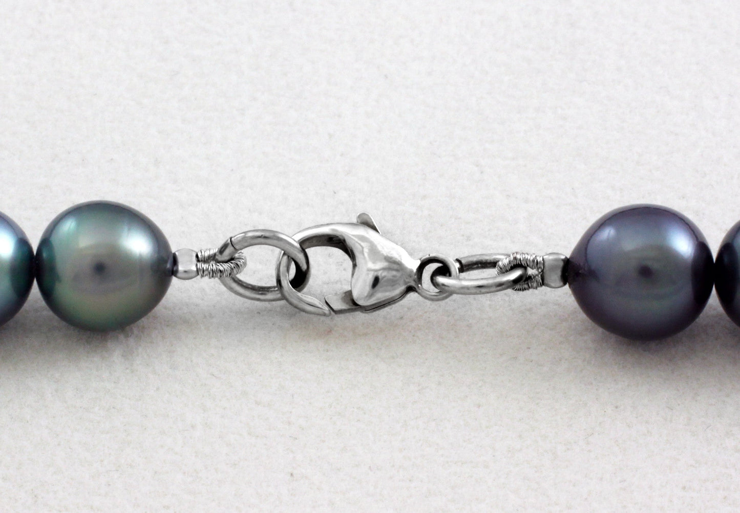 Tahitian pearl strand - Silver clasp