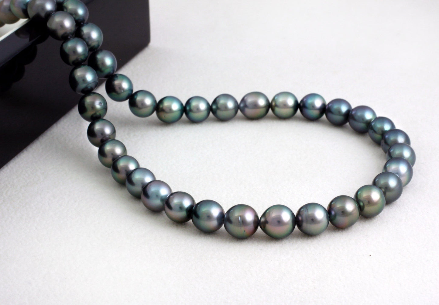 Tahitian pearl strand - Silver clasp