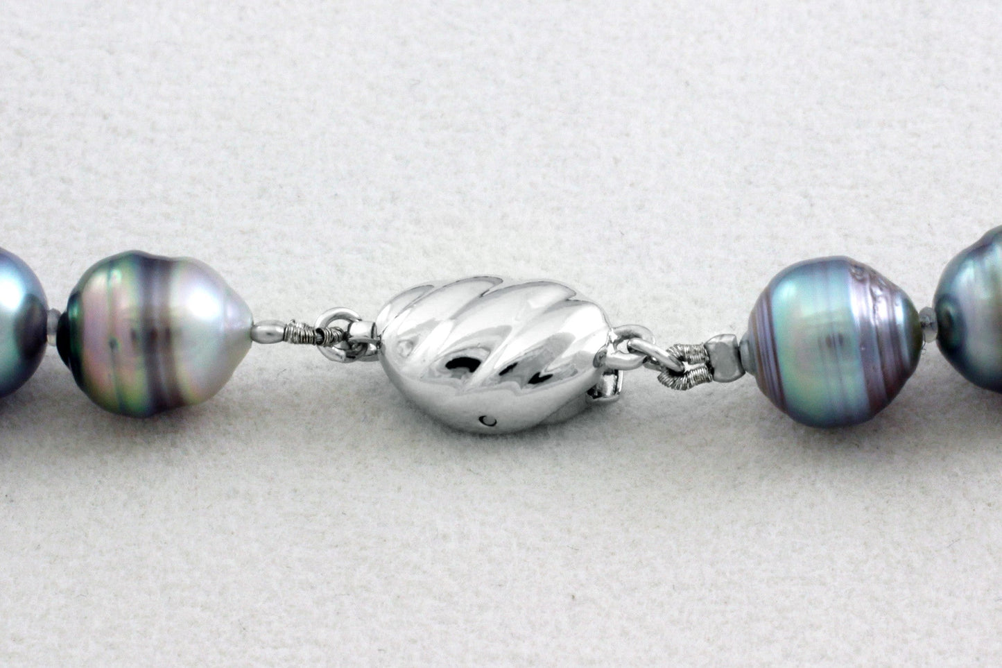 Tahitian pearl strand - Silver clasp