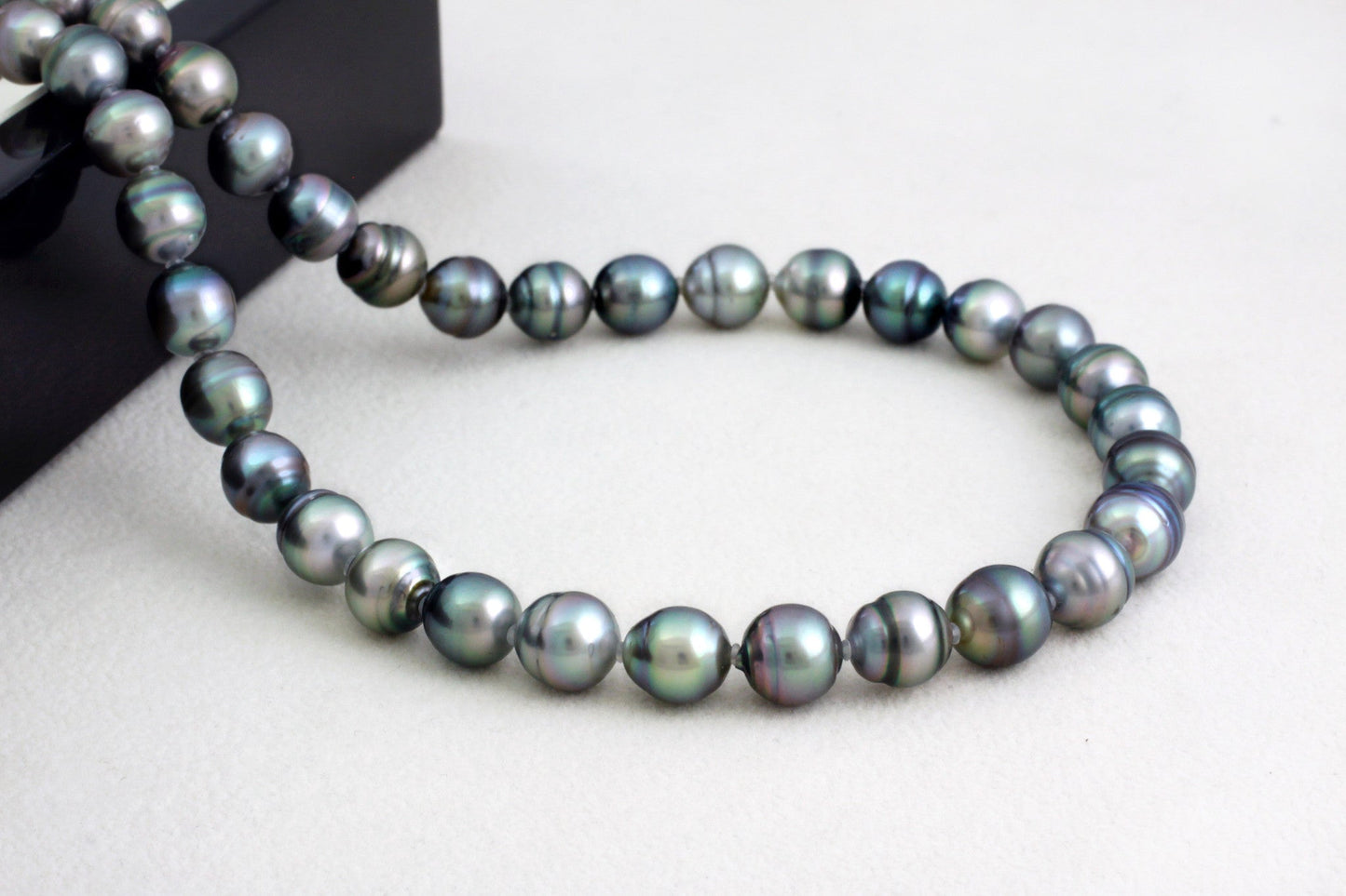 Tahitian pearl strand - Silver clasp