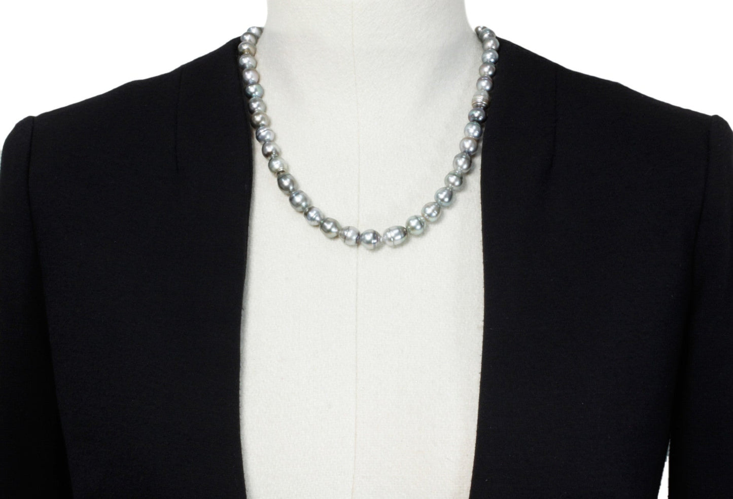 Tahitian pearl strand - silver clasp