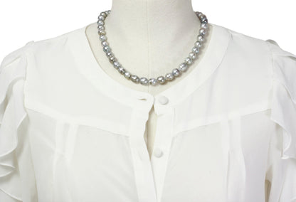 Tahitian pearl strand - silver clasp